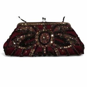 VINTAGE HANDBEADED  ELEGANT CLUTCH